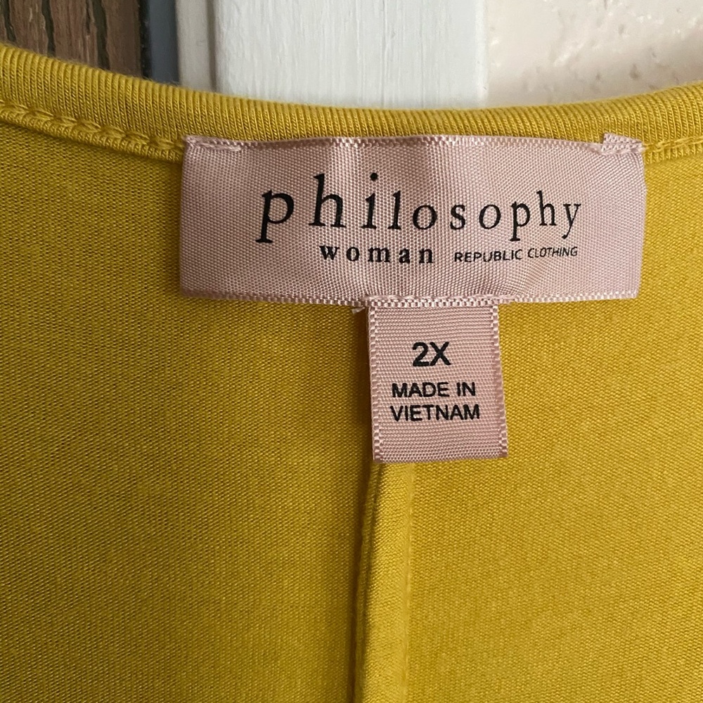 Blouse - Picture 2 of 3